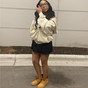 Meet your Posher, Azaria